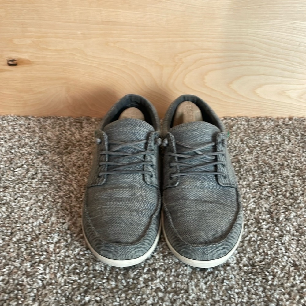 Sanuk TKO, gently used.